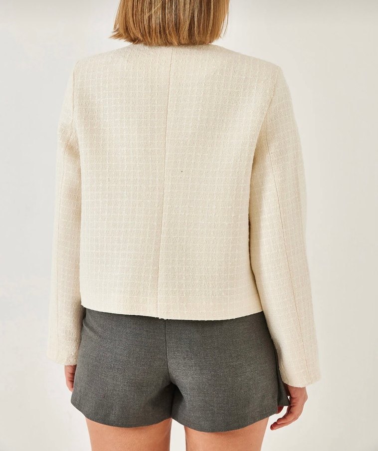 Düğmeli Mini Bej Kadın Ceket - Görsel 3