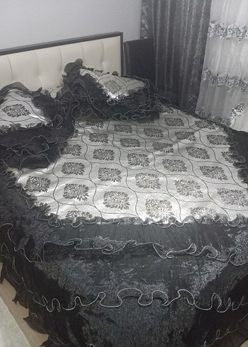Siyah Yatak Örtüsü - Görsel 2