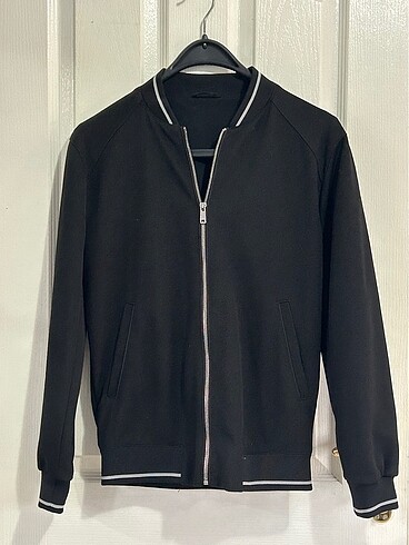 Zara Siyah İnce Ceket