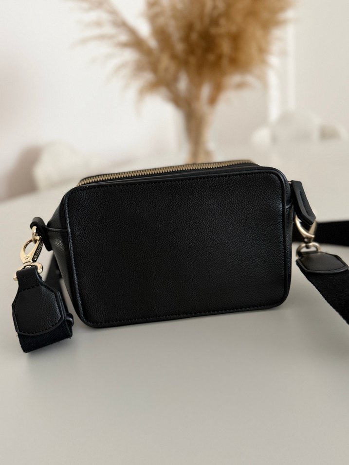 Valentino Siyah Deri Kemerli Kadın Çanta - Görsel 2