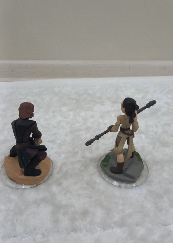 Disney Infinity Anakin Skywalker ve Rey figürleri   - Görsel 3