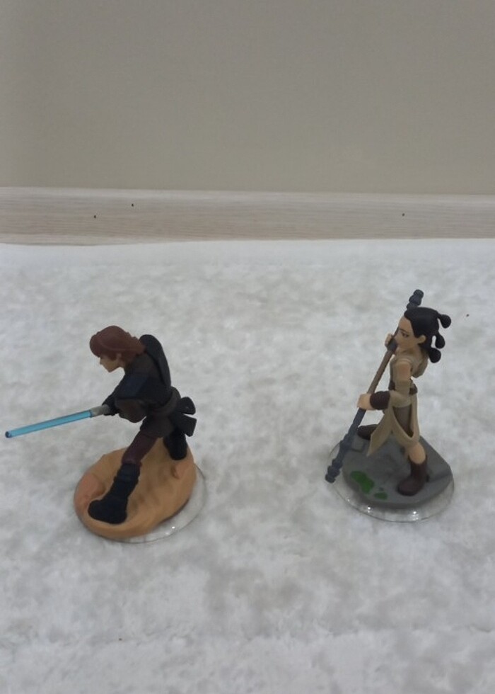 Disney Infinity Anakin Skywalker ve Rey figürleri   - Görsel 4