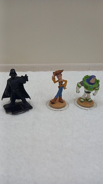 Disney Infinity Darth Vader, Woody ve Buzz Lightyear figürleri