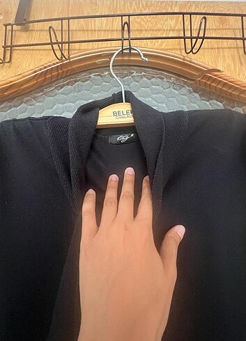 Diğer TIĞ MARKA SİYAH TRİKO KADIN SÜVETER
