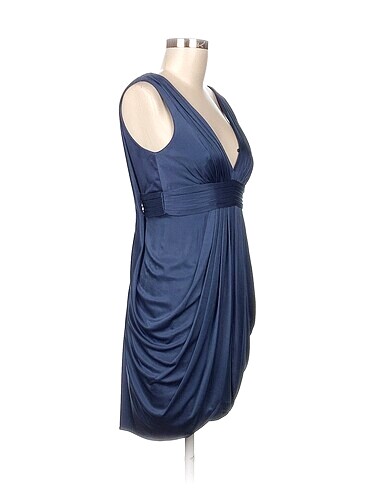 BCBG Maxazria BCBG Maxazria Kısa Elbise %70 İndirimli.