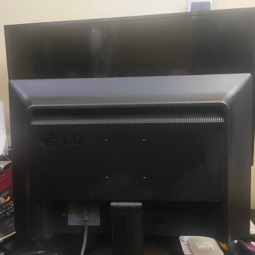 Mavi LG Monitör - Görsel 4