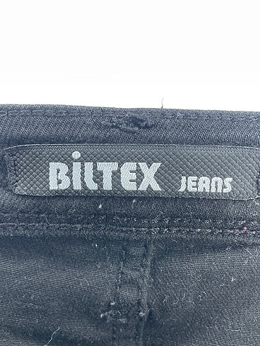 28 Beden siyah Renk Vintage Love Jean / Kot %70 İndirimli.