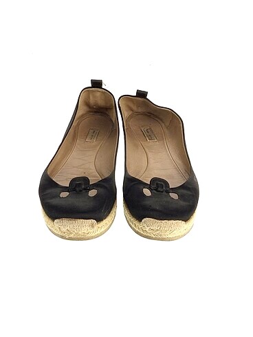 38,5 Beden Marc Jacobs Babet %70 İndirimli.