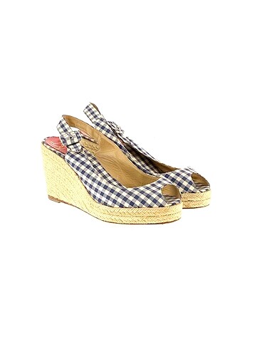 Christian Louboutin Christian Louboutin Dolgu Topuk %70 İndirimli.