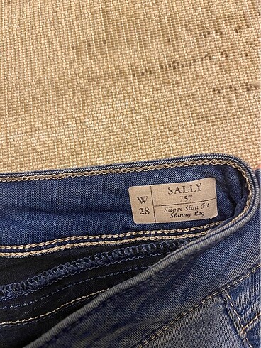 28 Beden düşük bel jeans