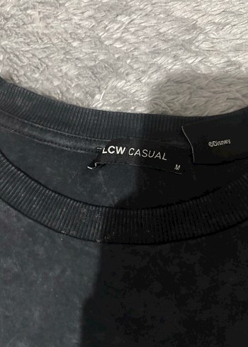 Siyah Baskılı Mickey Mouse - Görsel 2