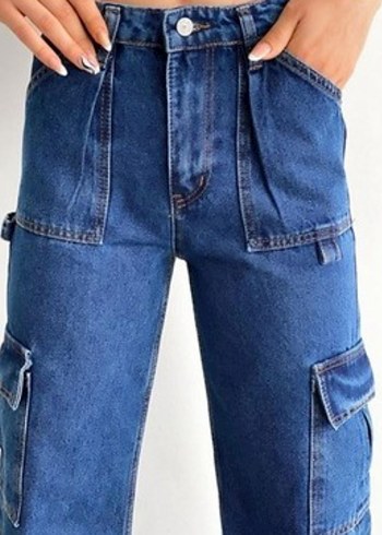 Diğer Kadın Mavi Bol Kesim Kemerli Denim Pantolon
