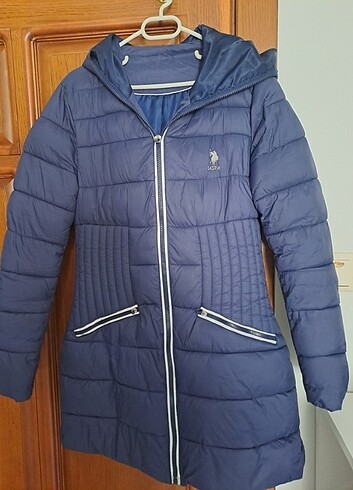 Uzun şişme mont