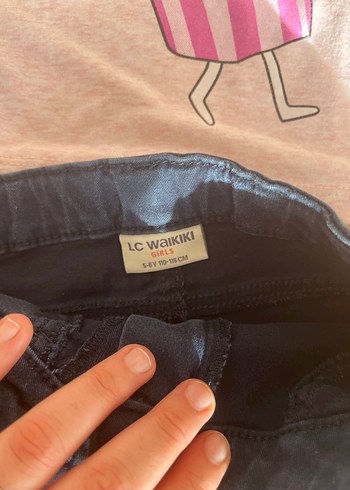 Kız Çocuk Pembe Tişört ve kot eteği - Görsel 2