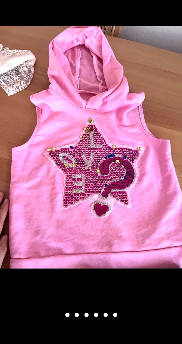 Pullu Pembe Kapüşonlu ve kot şort - Görsel 4