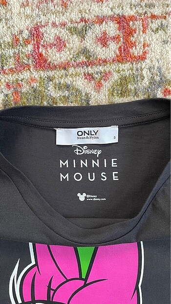 s Beden disney tshirt