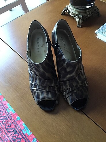 Nine West / Enzo Angiolini Saten leopar Bootie