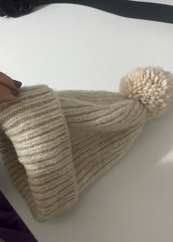 Kadın Bej Örgü Ponponlu Bere - Görsel 2