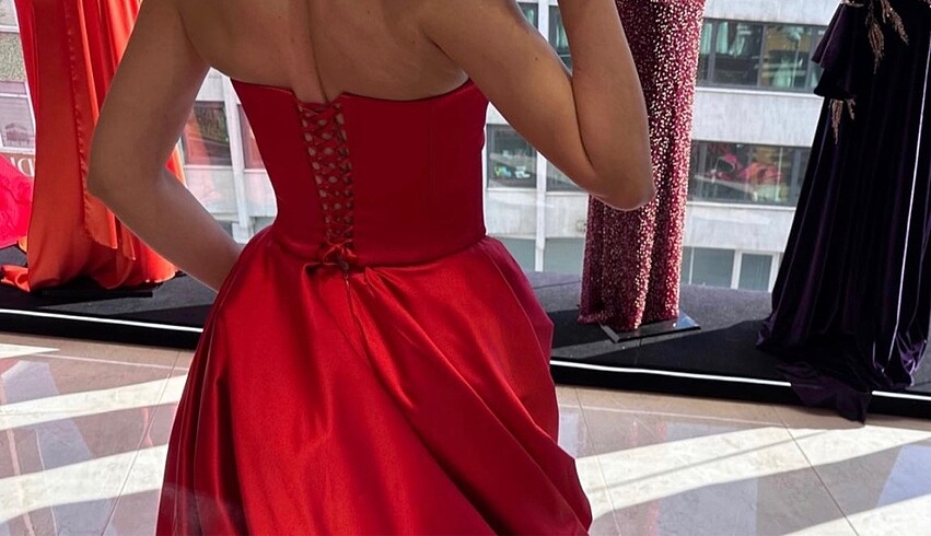 xs Beden Kırmızı Saten Elbise