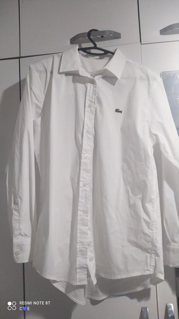 Düğmeli, V Yakalı Beyaz Kadın Gömlek - Görsel 3