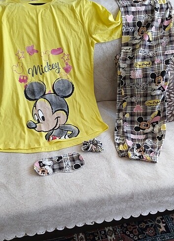 l Beden Minie mouse pijama takımı (Göz bandı ve saç bandı takımı HEDİYE*