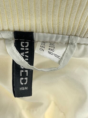 xxl Beden beyaz Renk H&M Ceket %70 İndirimli.
