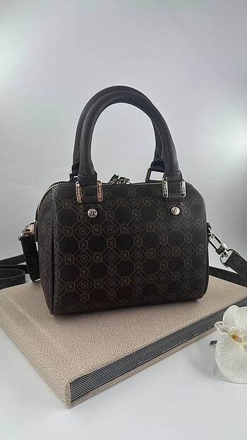 Vakko Vakko 20 cm çanta renkler mevcuttur