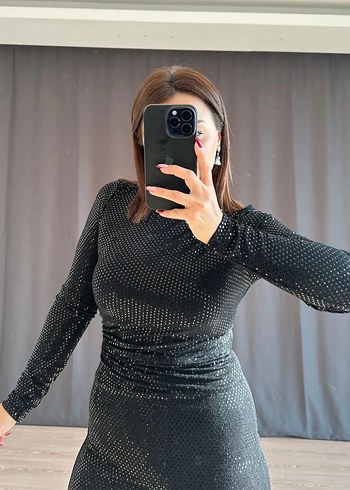 Parlak Siyah Mini Abiye Elbise