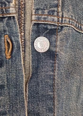 Düğmeli Koyu Mavi Kadın Denim Ceket - Görsel 3