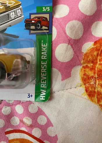 Hot Wheels Layin Lowrider Sarı Oyuncak Araba