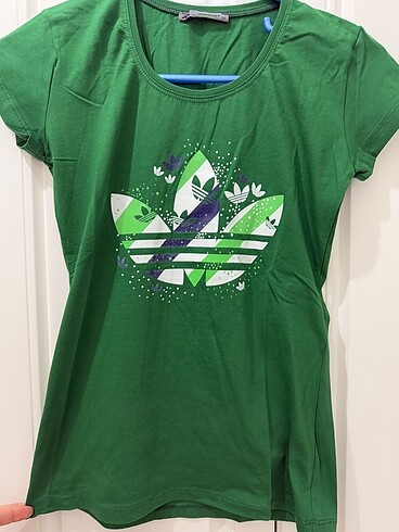 Adidas tshirt