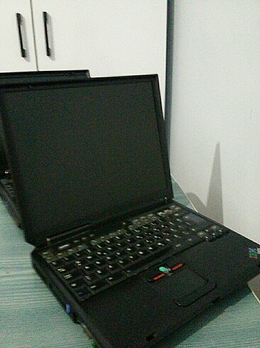 Lenovo İbn laptop lar ikisine sorunsuz koleksiyonluk