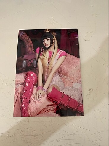 Lisa born pink büyük postcard