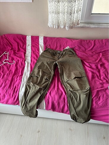 Bershka Pantolon