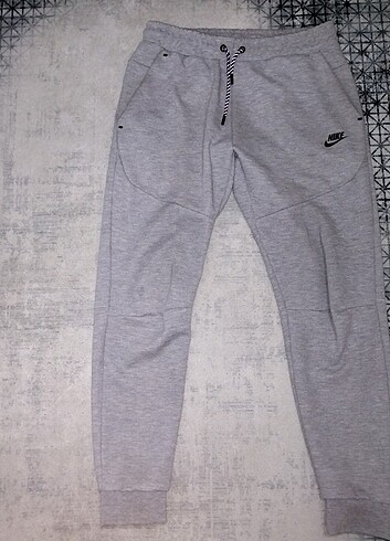 Nike tech gri jogger eşofman