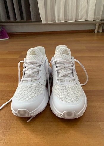 39,5 Beden Adidas CloudFam Orjinal Spor Ayakkabı