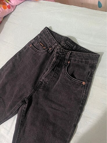 stradivarius mom jean