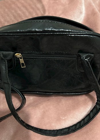 Kemer Detaylı Siyah Yılan Derisi Desenli Kadın Çanta - Görsel 2