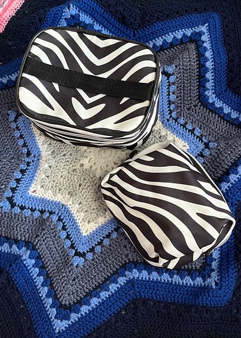Fermuarlı Zebra Desenli Kadın Makyaj Çantası