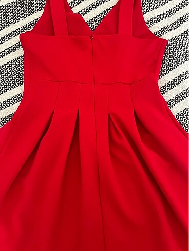 Kadın kırmızı elbise - Görsel 5