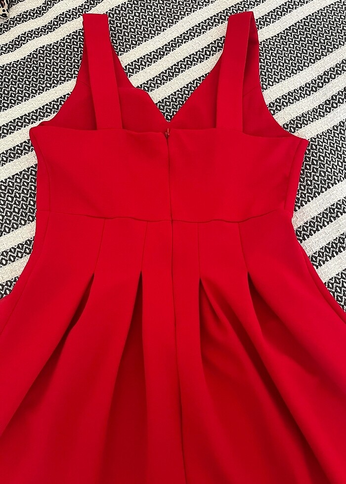 Kadın kırmızı elbise - Görsel 4