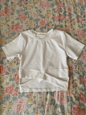 Gobek Dekolteli Crop