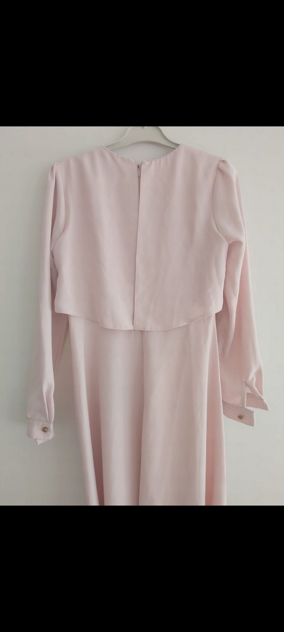 Pembe Uzun Kollu Dökümlü Uzun Elbise - Görsel 4