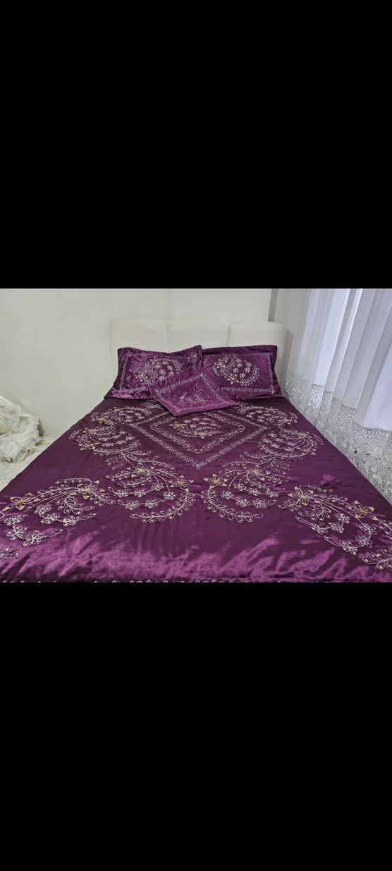 Mor Nakışlı Yatak Örtüsü Seti - Görsel 3