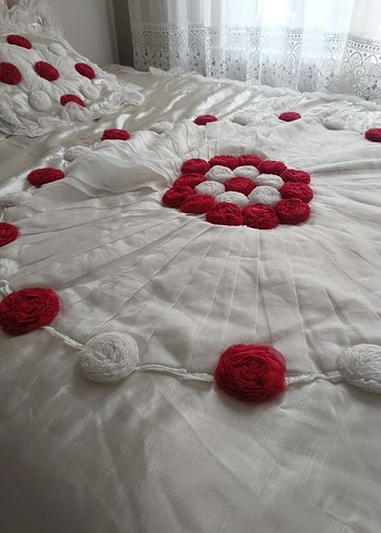 İşlemeli Beyaz Yatak Örtüsü - Görsel 8