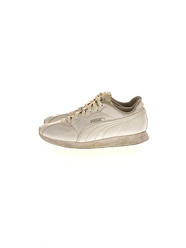 Puma Spor Ayakkabı %70 İndirimli.