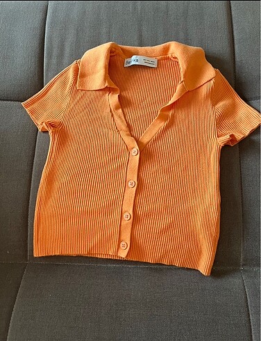 BERSHKA CROP