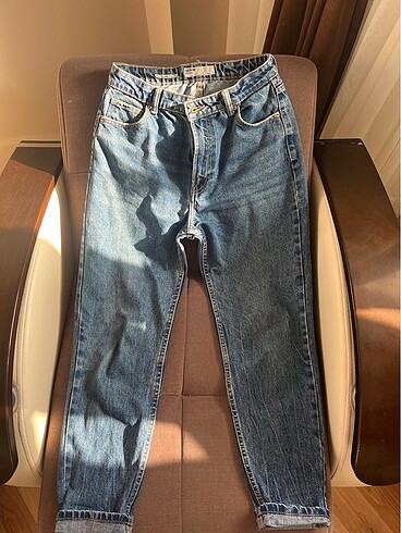 BERSHKA MOM JEAN 90?S