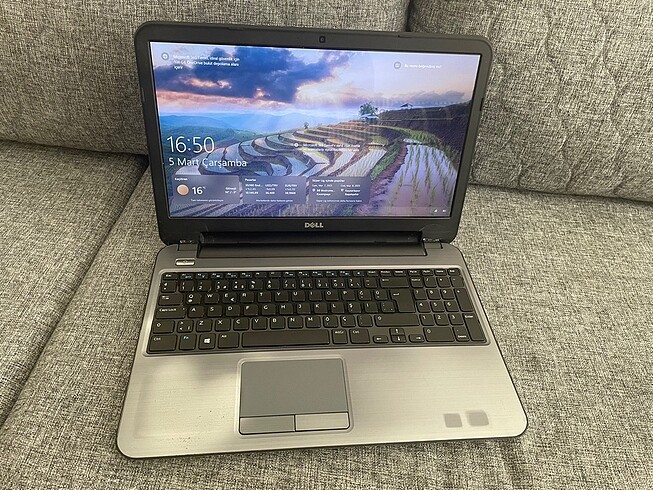 Dell Laptop 8 GB Ram ve 240 GB SSD