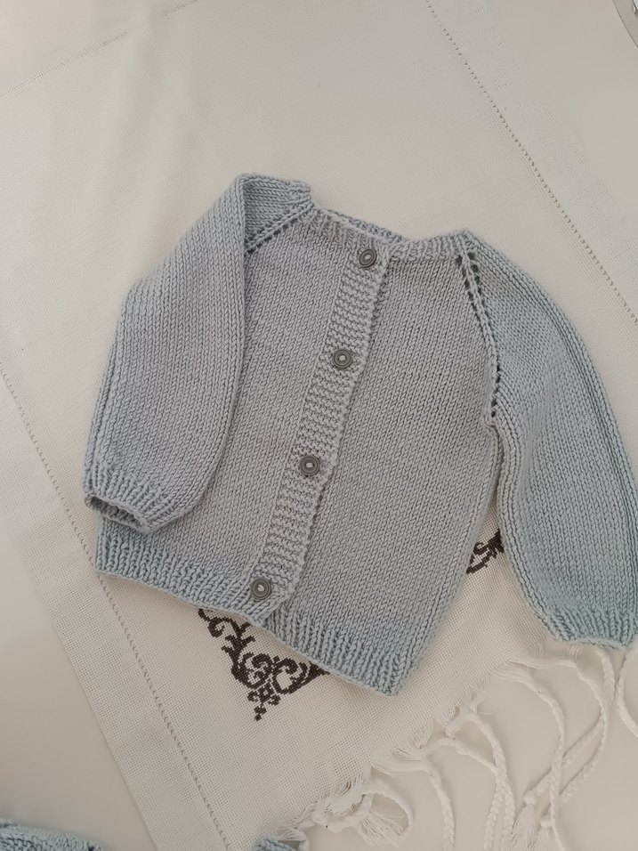 Gri Örgü bebek hırkası 1 yaş - Görsel 2